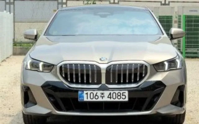 그랑콜레오스ETECH 중고차 5시리즈 (G60) 530i xDrive 매물 사진 9 - 2025/02 11,000km